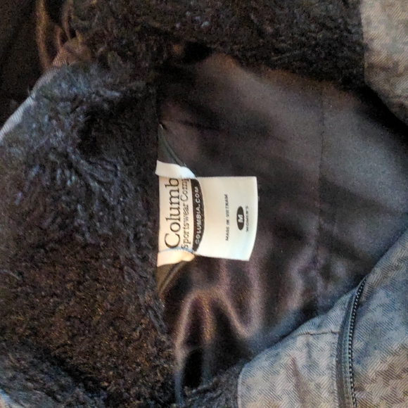 Columbia Winter Jacket - Picture 2 of 5